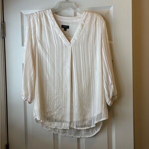Jones New York Cream V-Neck Blouse